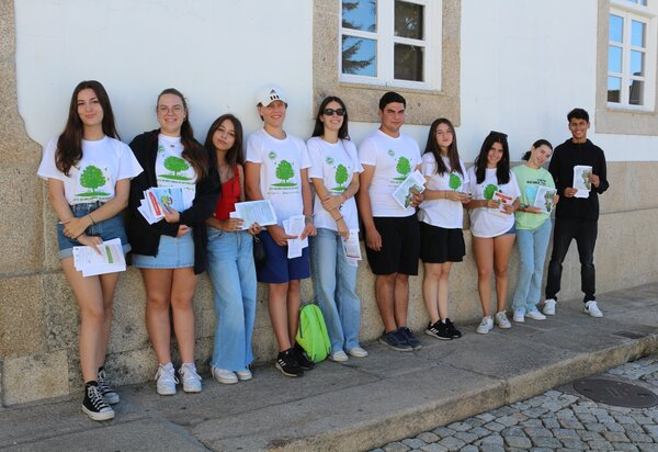 jovens_voluntarios_floresta__6_