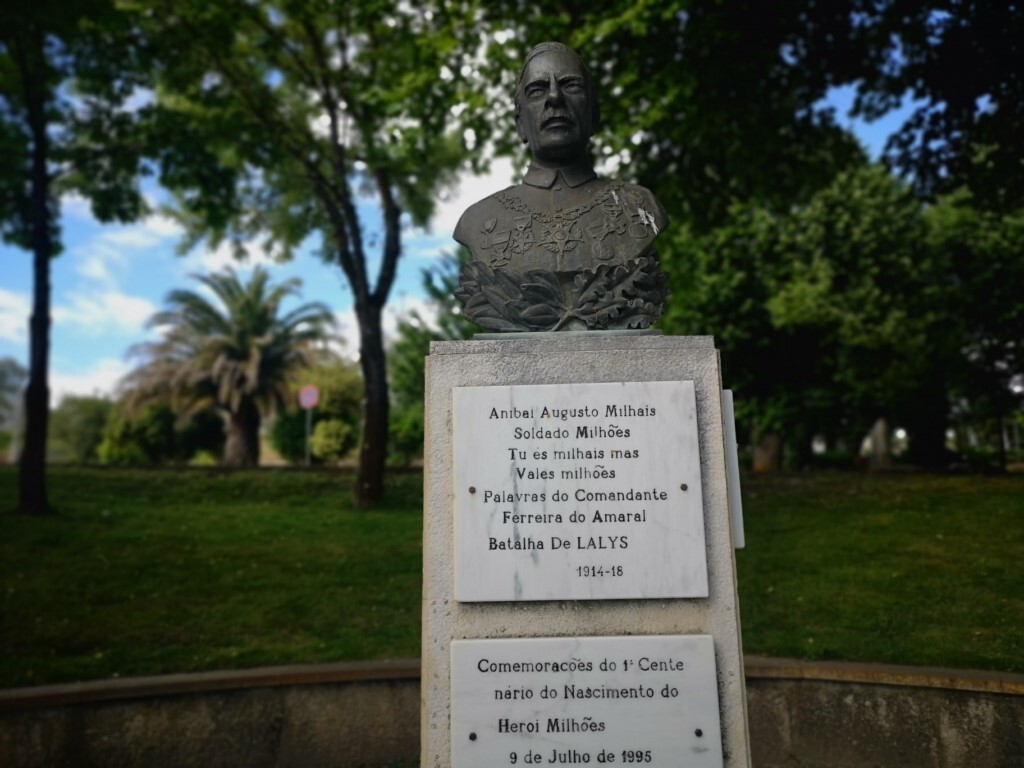Estatua do soldado milh&otilde;es
