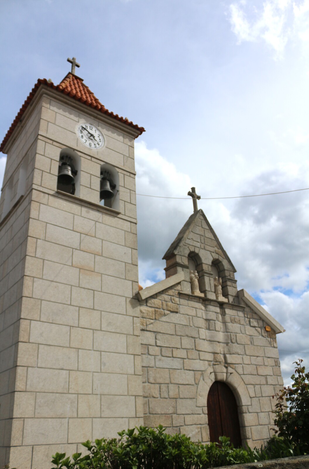 Igreja de Fiolhoso